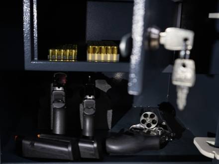 Hartford gun crime defense lawyers